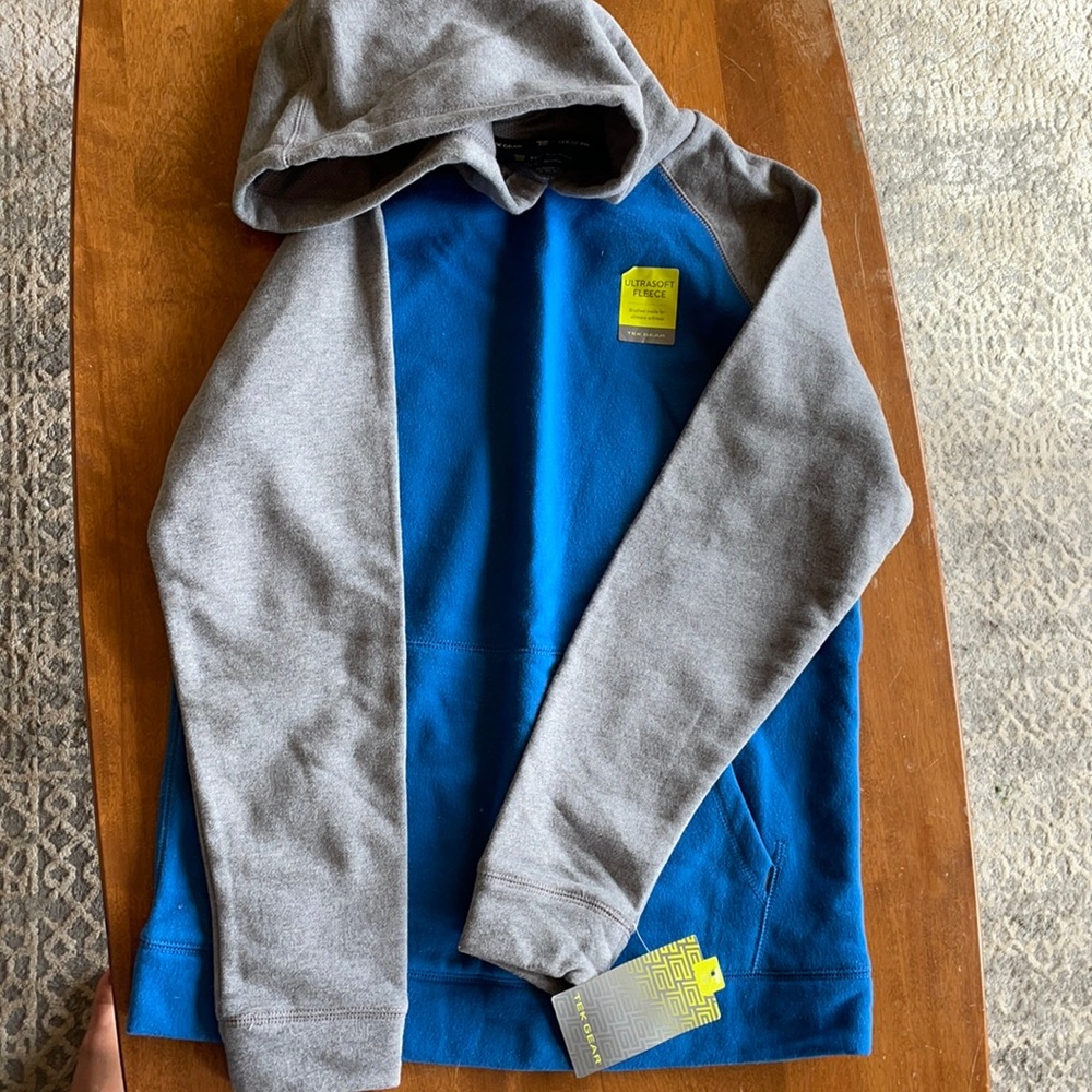 New Tek Gear hoodie, size L(14-16)